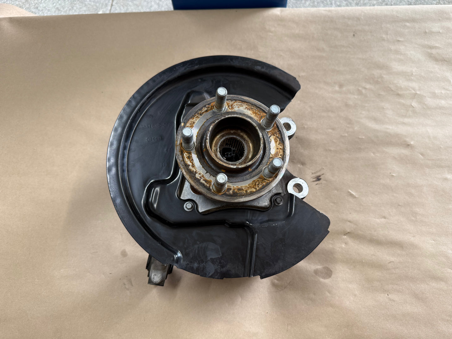 2015-2023 Ford Mustang 5.0 GT LH Driver Side Rear Spindle Knuckle Hub