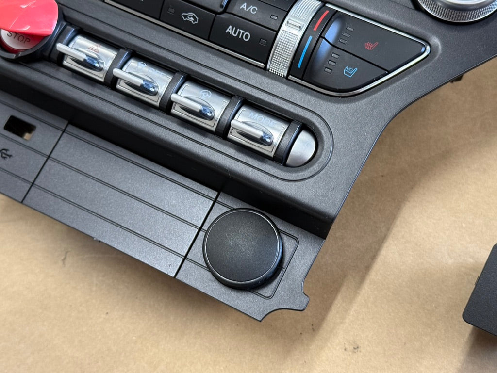 2023 Ford Mustang GT Touch Screen, Face Plate, Radio, Module USB Port