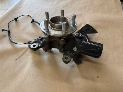 2021-2023 Ford Mustang 5.0 GT RH Passenger Side Front Spindle Knuckle Hub 4 Bolt