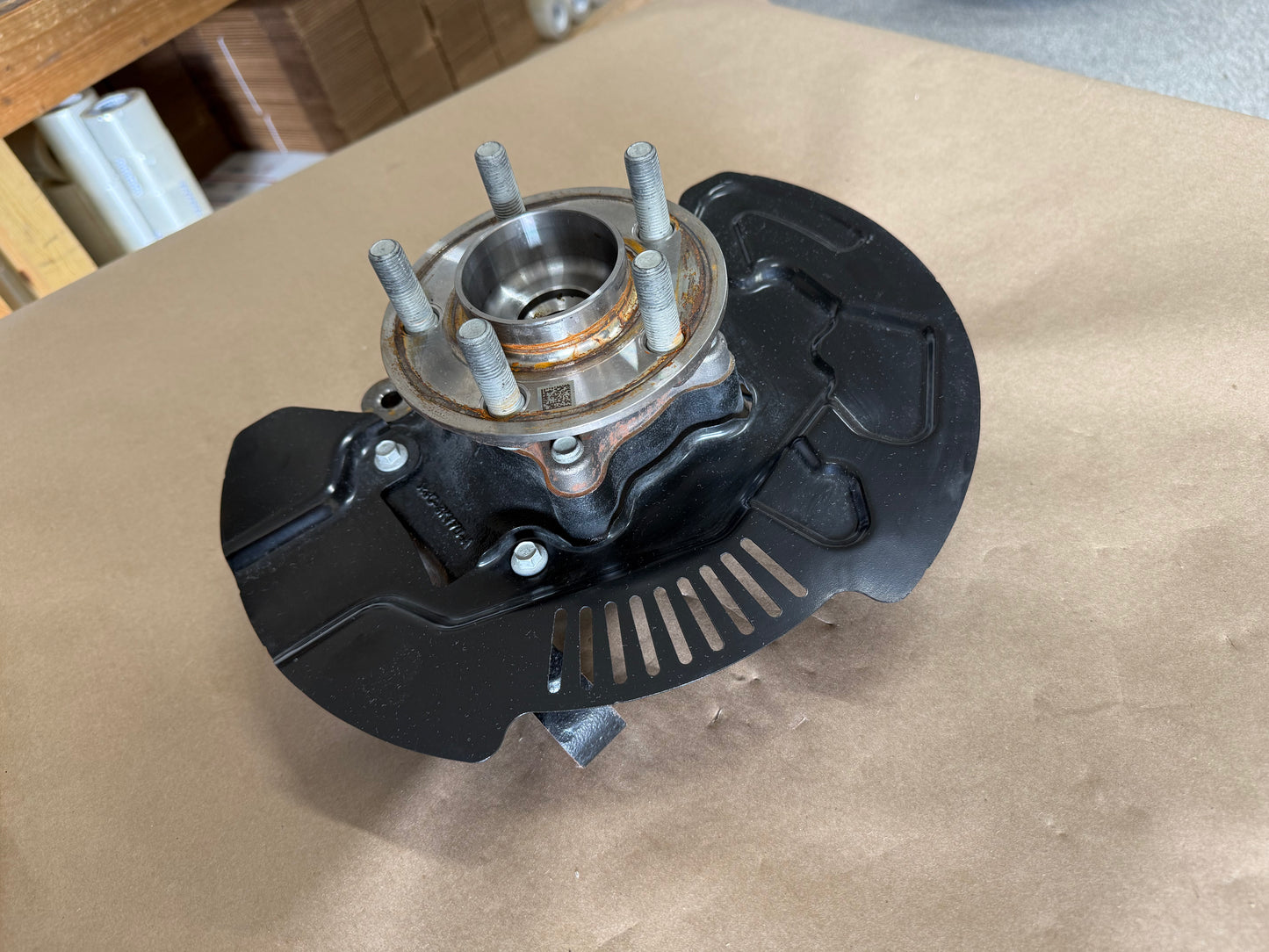 2024-2026 Mustang GT RH Passenger Side Front Spindle Knuckle Hub Low Mileage
