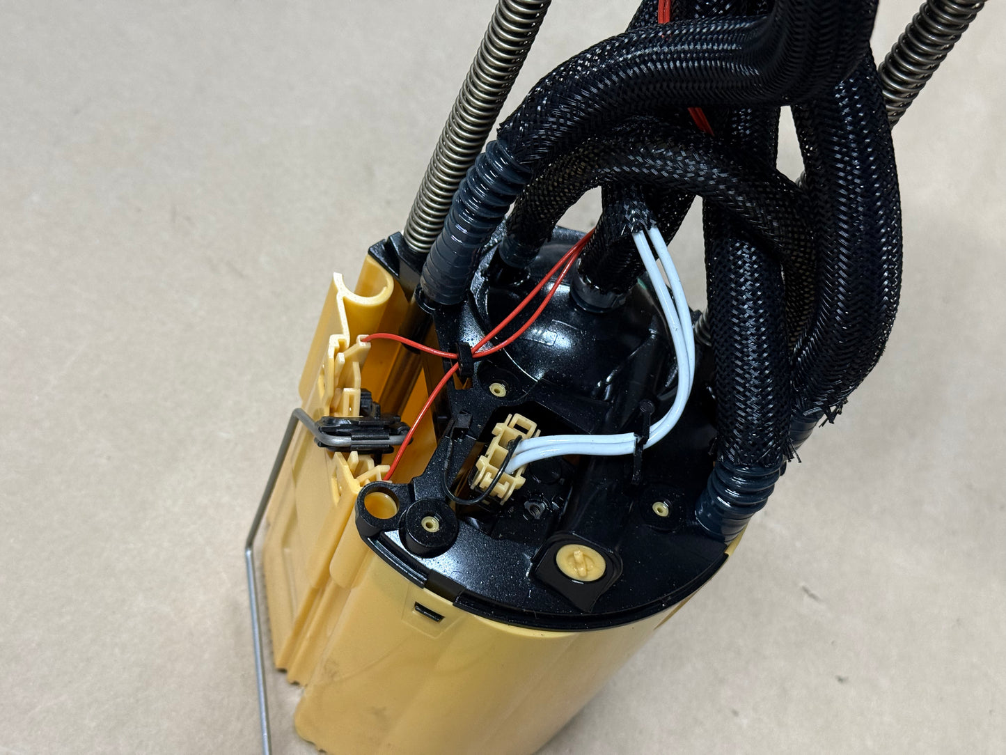2023-2026 Ford F-250 F-350 Super Duty 6.7L Diesel Fuel Pump/Sending Unit