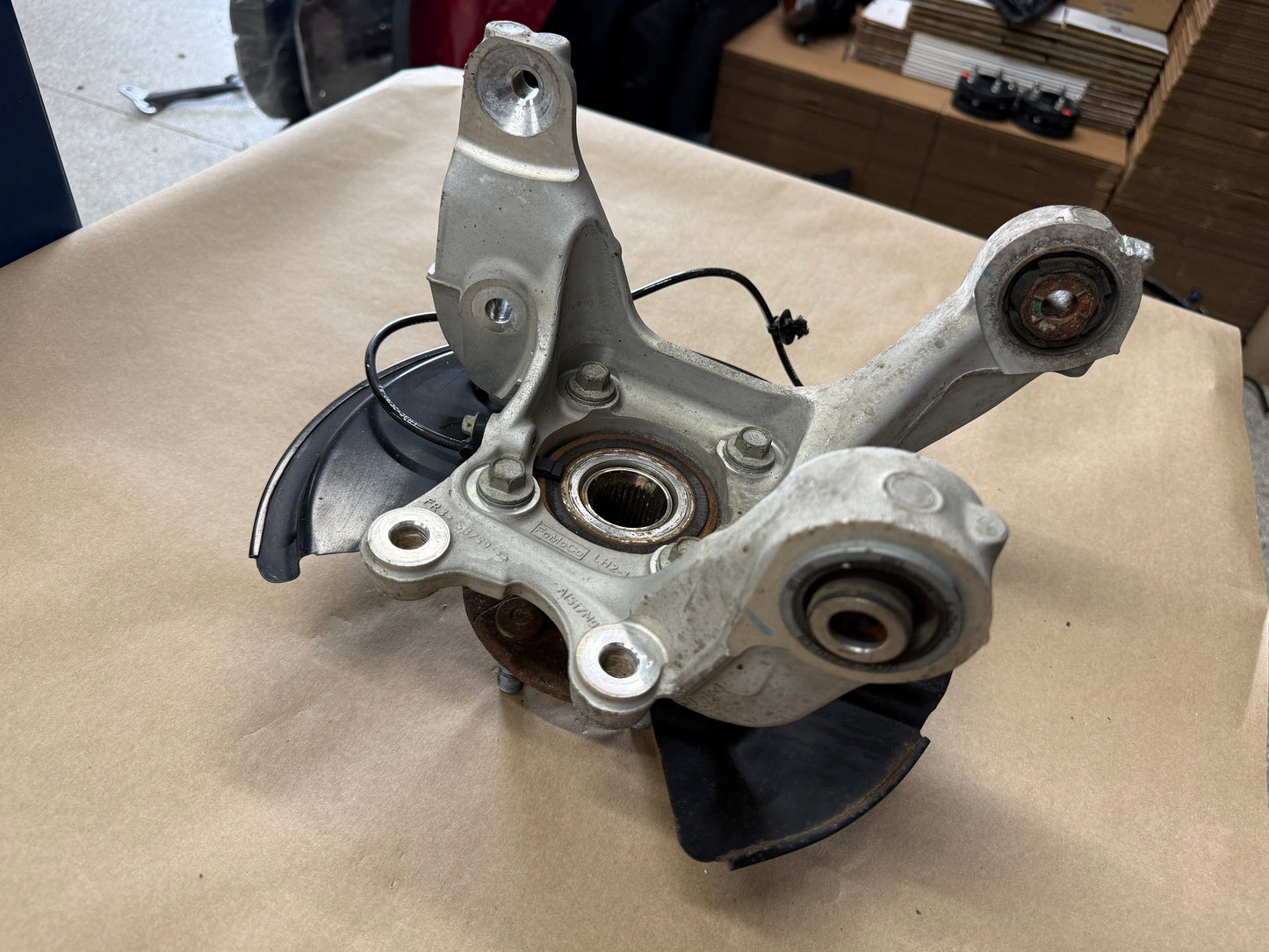2015-2023 Ford Mustang 5.0 GT LH Driver Side Rear Spindle Knuckle Hub