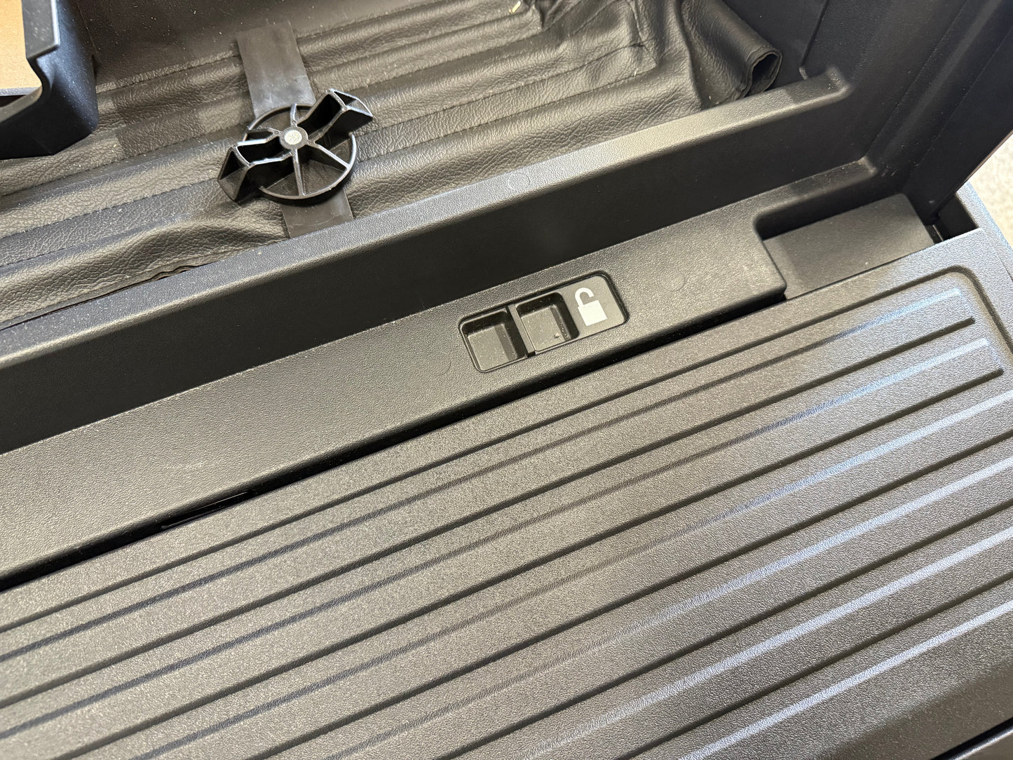 2017-2022 Ford F-250 Super Duty Rear Seat Storage Compartment