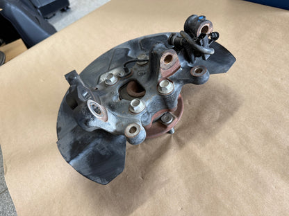 2021-2023 Ford Mustang 5.0 GT RH Passenger Side Front Spindle Knuckle Hub 4 Bolt