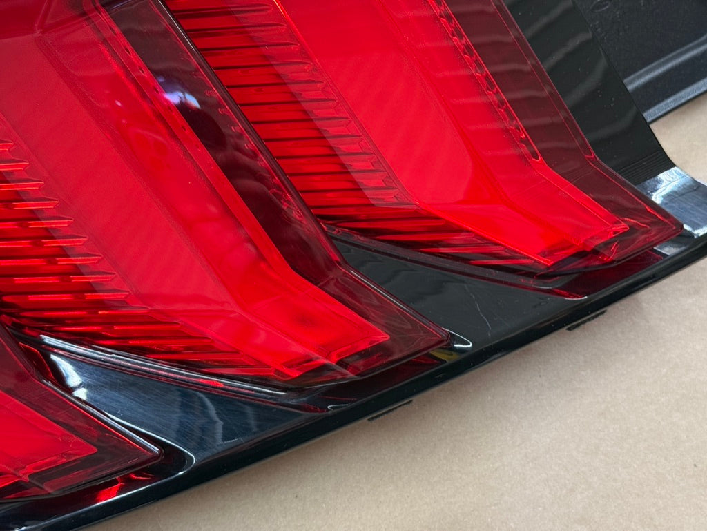 2018-2023 Ford Mustang GT350 GT V6 EcoBoost Tail Light LH Driver Side LED