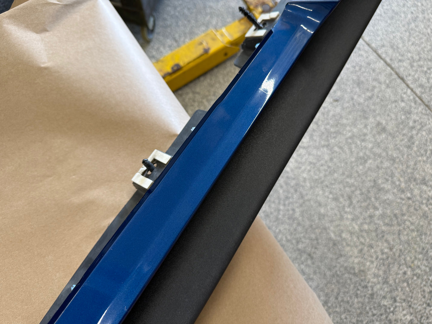 2015-2023 Ford Mustang GT V6 RH Passenger Side Skirt Molding "B3"