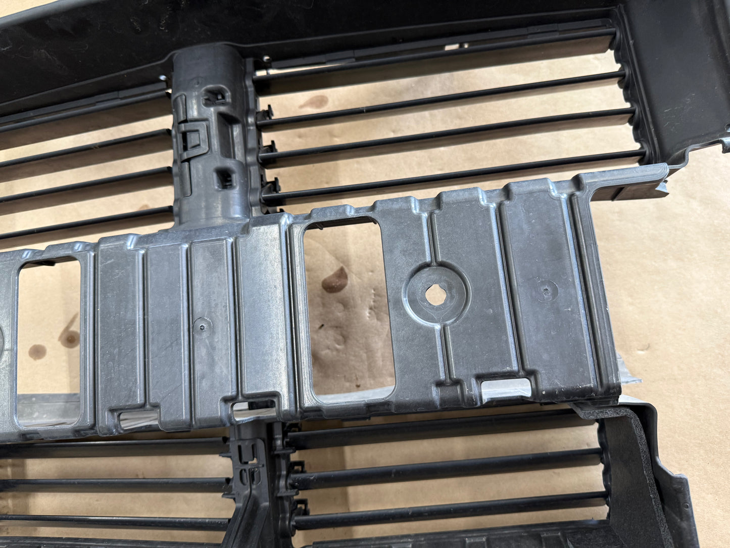 2018-2023 Ford Mustang GT Radiator Air Shutter Grille Assembly