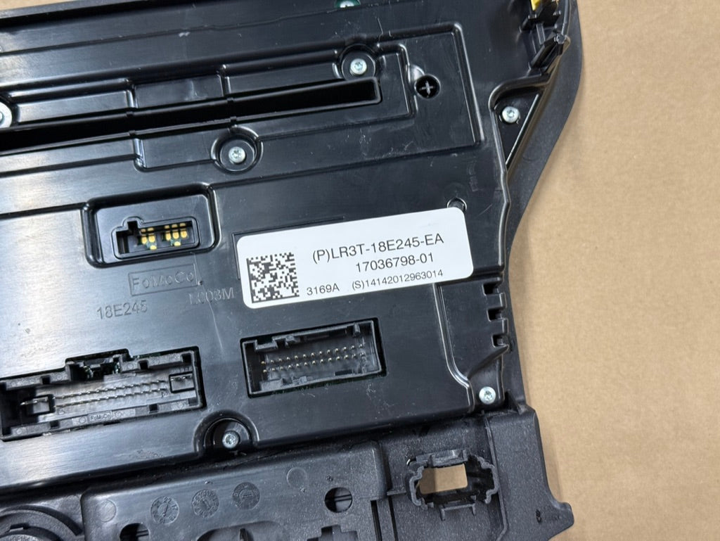 2020 Ford Mustang GT Touch Screen, Face Plate, Radio, Module USB Port
