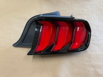 2018-2023 Ford Mustang GT V6 EcoBoost Tail Light RH Passenger Side LED