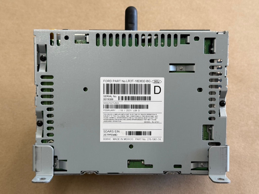 2021 Ford Mustang GT Touch Screen, Face Plate, Radio, Module USB Port