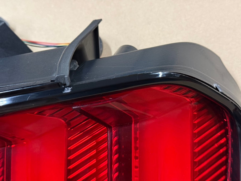 2018-2023 Ford Mustang GT V6 EcoBoost Tail Light RH Passenger Side LED