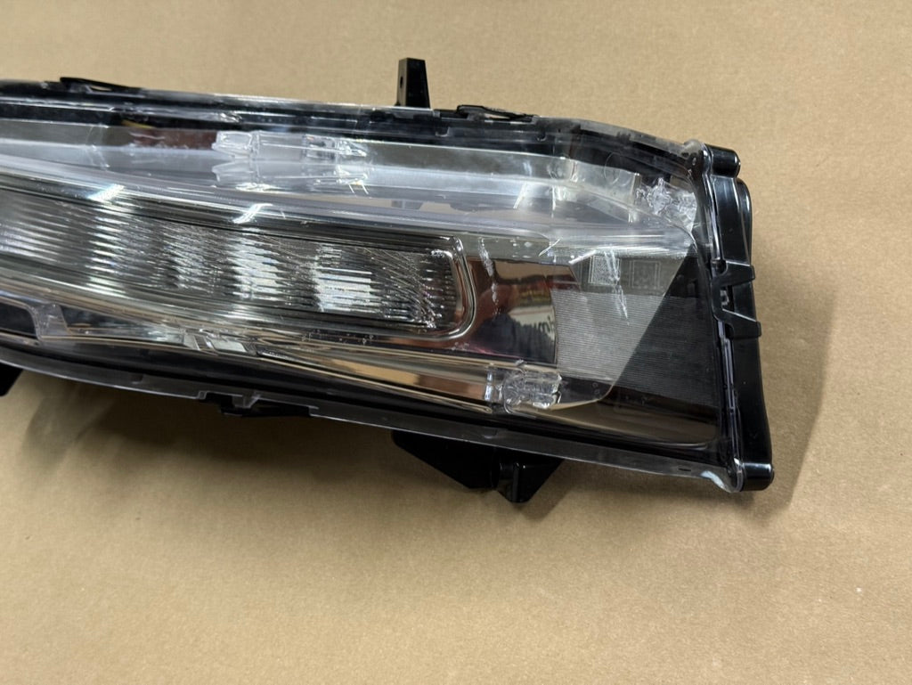 2018-2023 Mustang GT RH Passenger Side Turn Signal Light Fog Light LED