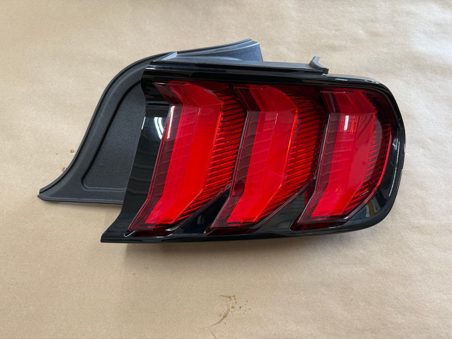2018-2023 Ford Mustang GT V6 EcoBoost Tail Light RH Passenger Side LED