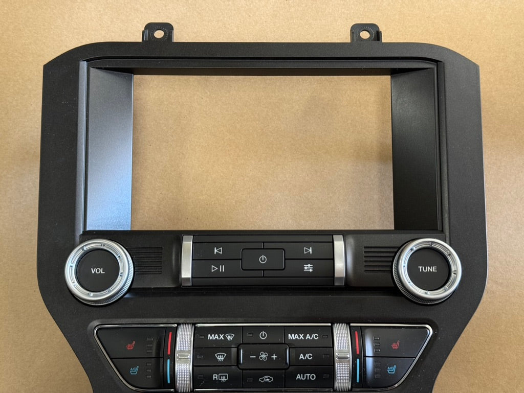 2021 Ford Mustang GT Touch Screen, Face Plate, Radio, Module USB Port