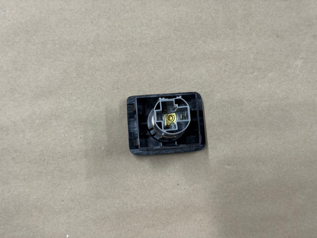 2021-2025 Ford F-150 F-250 F-350 12V Power Outlet Socket ML3T-19A487-AD