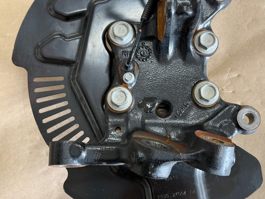2024-2026 Mustang GT RH Passenger Side Front Spindle Knuckle Hub Low Mileage