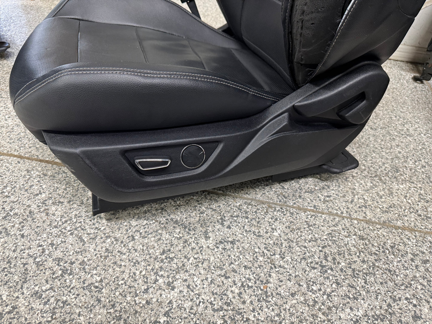 2015-2017 Ford Mustang GT Leather Front Rear Seats Black Heated/Cooled