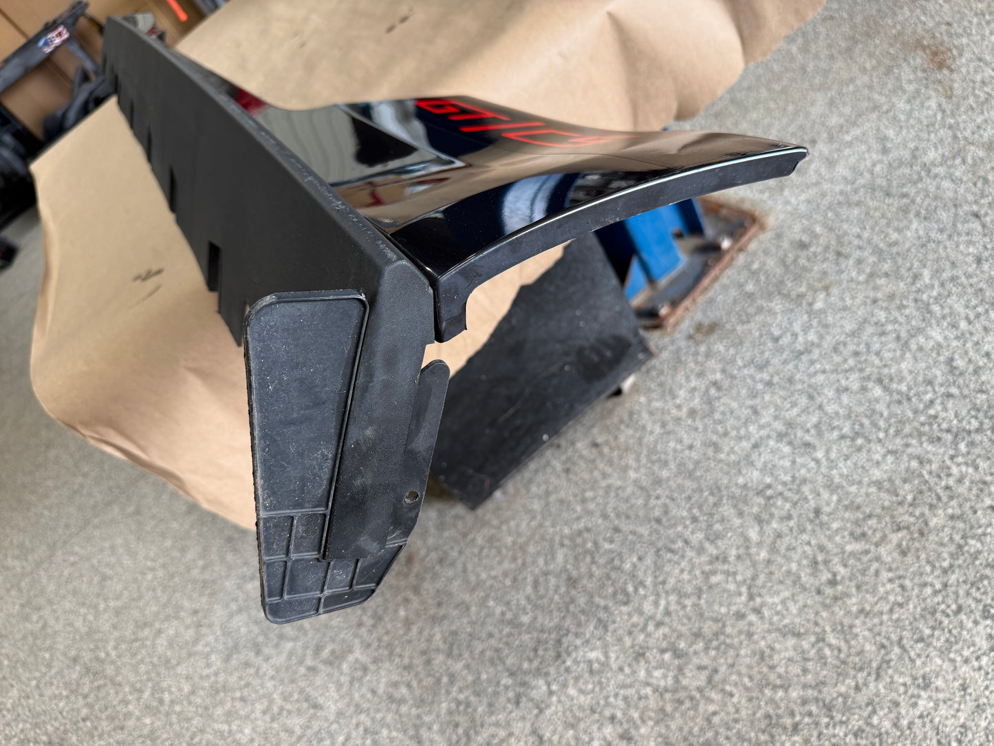 2015-2023 Ford Mustang GT V6 LH Side Skirt Molding Driver Side "HY"