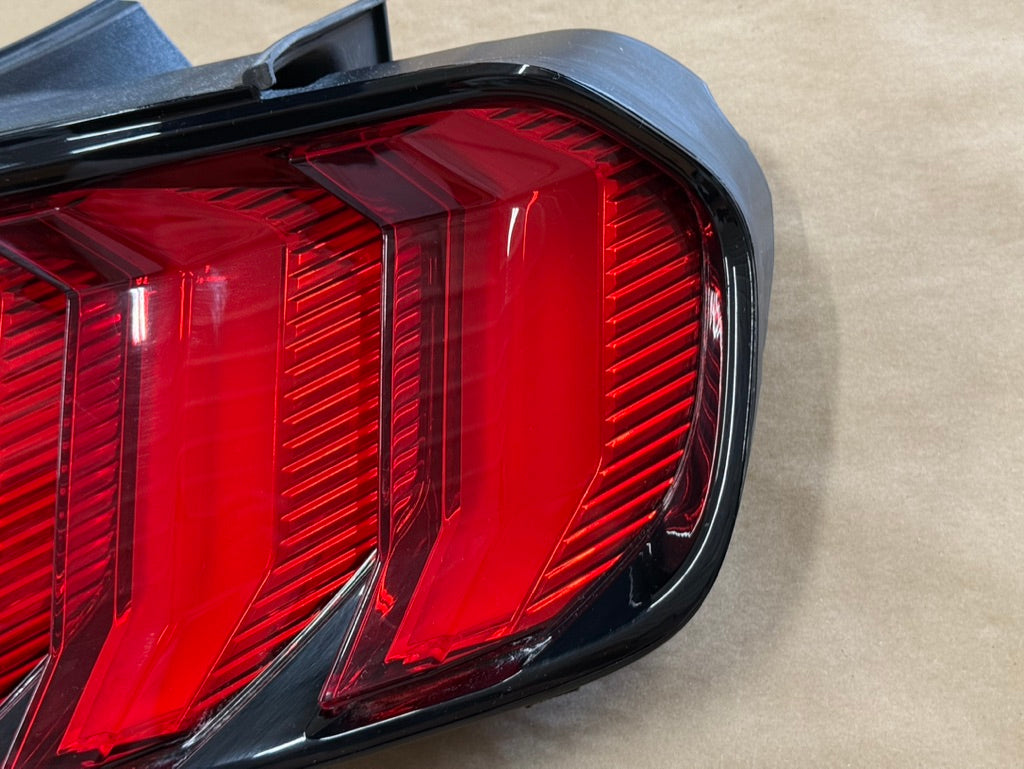 2018-2023 Ford Mustang GT V6 EcoBoost Tail Light RH Passenger Side LED