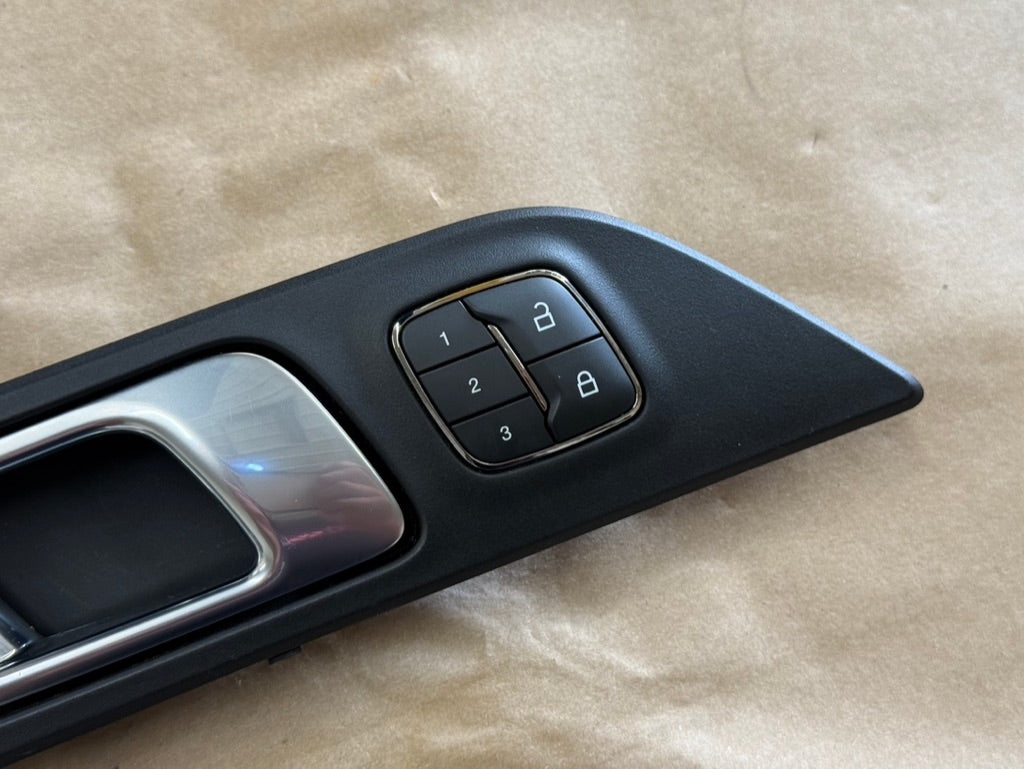 2018-2023 Ford Mustang GT LH Driver Memory Door Handle Buttons Trim
