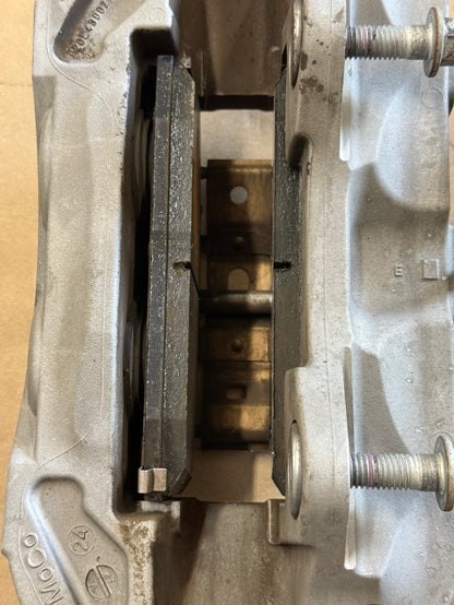2024-2026 Ford Mustang GT Front 4 Piston BREMBO Brake Calipers Rotors 17k mi
