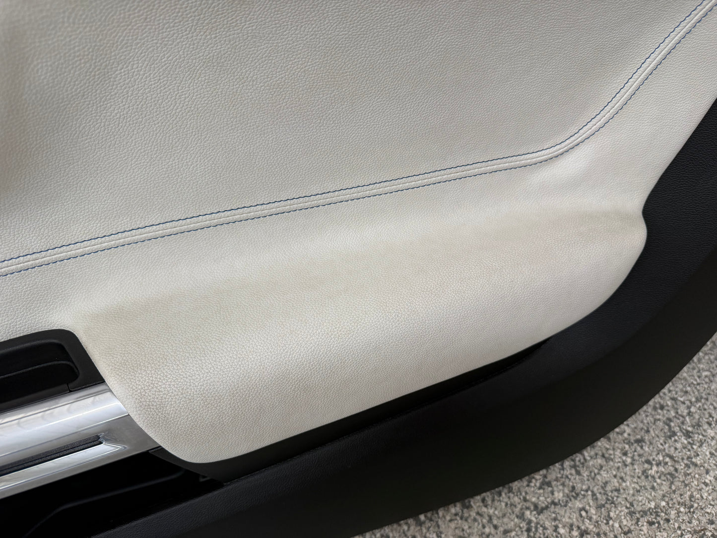 2018-2023 Mustang GT V6 EcoBoost LH RH White Leather Insert Door Panels Pair
