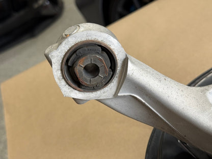 2015-2023 Ford Mustang 5.0 GT RH Passenger Side Rear Spindle Knuckle Hub