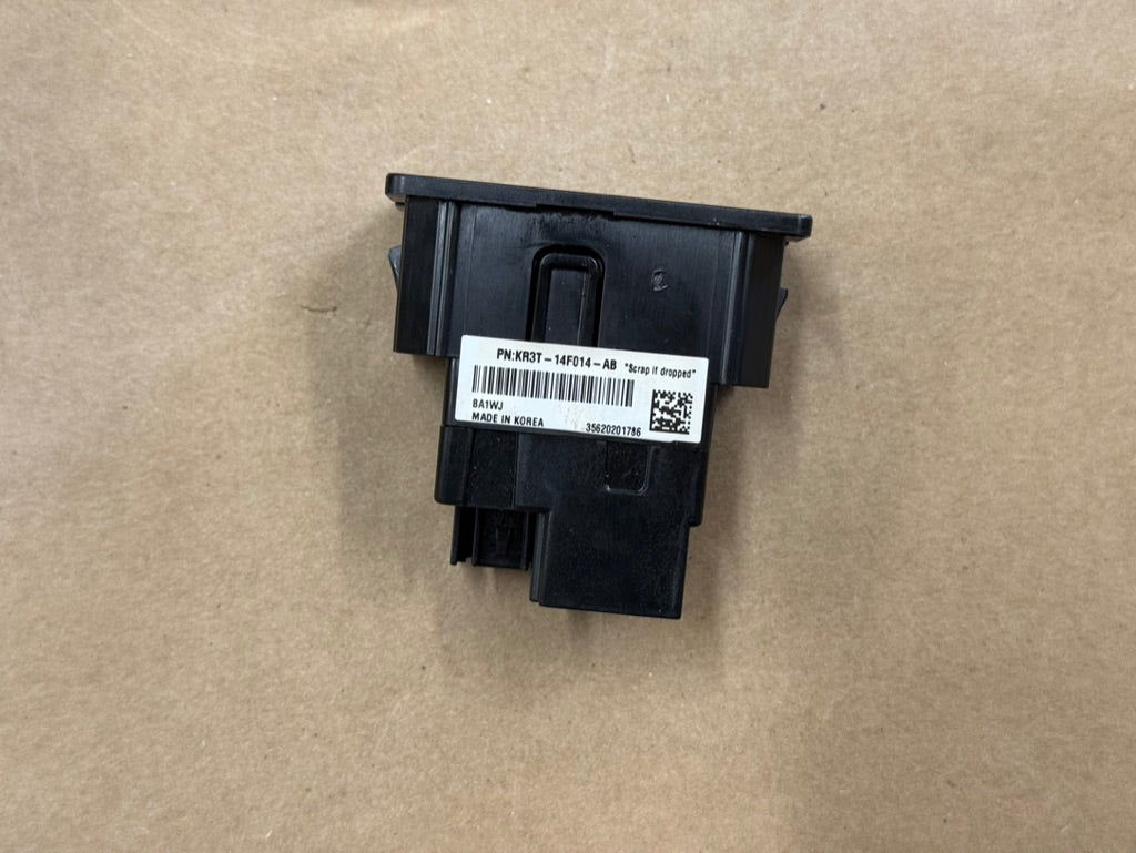 2021 Ford Mustang GT Touch Screen, Face Plate, Radio, Module USB Port
