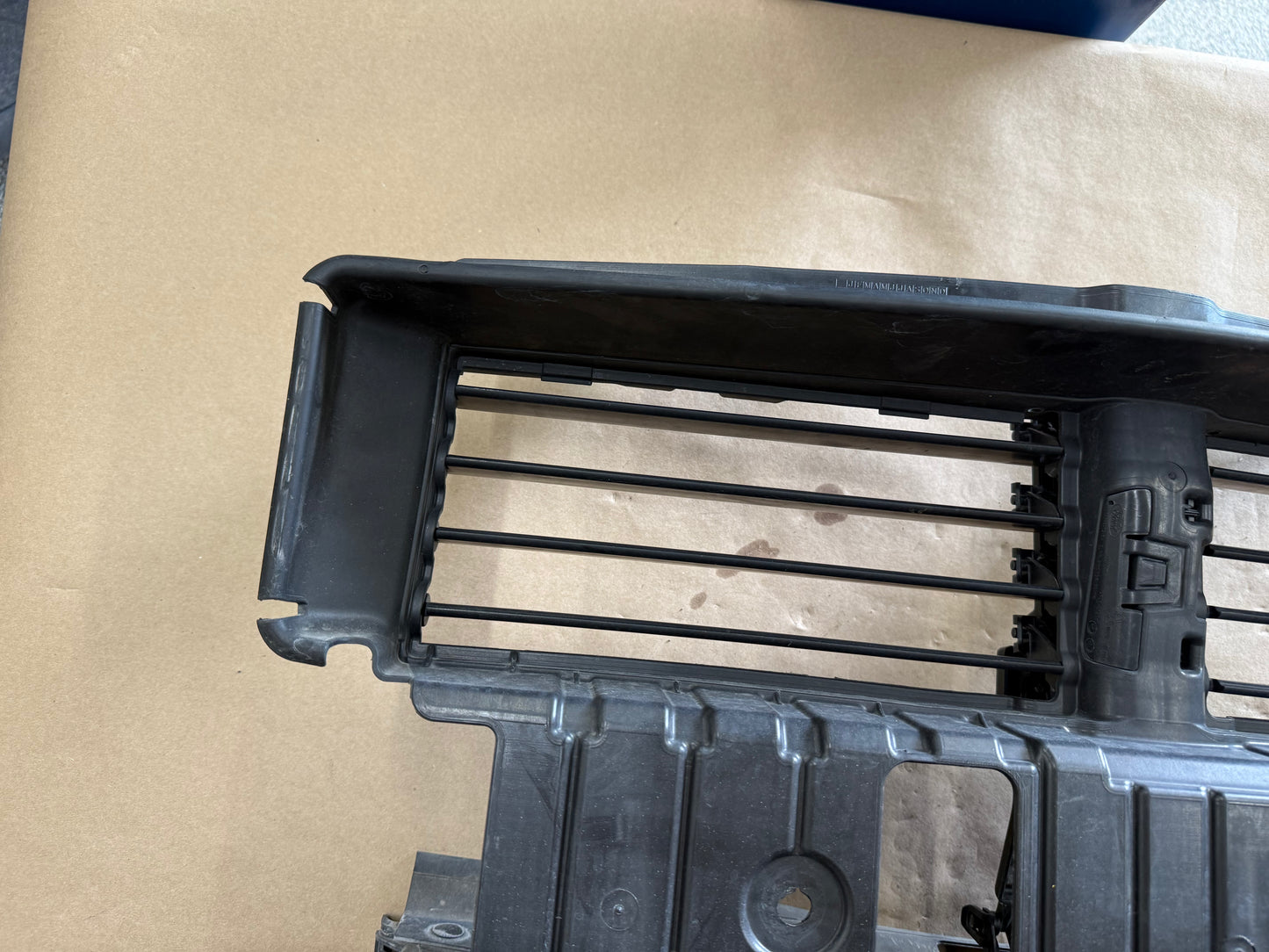 2018-2023 Ford Mustang GT Radiator Air Shutter Grille Assembly