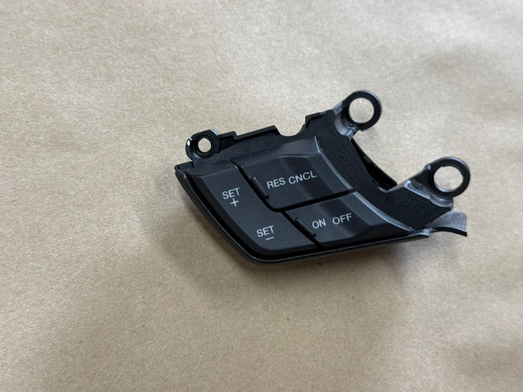 2015-2023 Ford Mustang GT LH Steering Wheel Button Cruise Control Steering