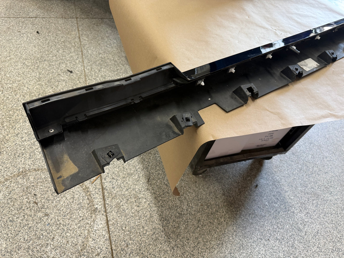 2024-2026 Ford Mustang GT RH Passenger Side Skirt Molding "G1"