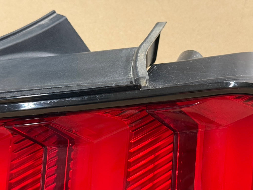 2018-2023 Ford Mustang GT V6 EcoBoost Tail Light RH Passenger Side LED