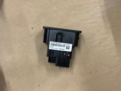 2020 Ford Mustang GT Touch Screen, Face Plate, Radio, Module USB Port