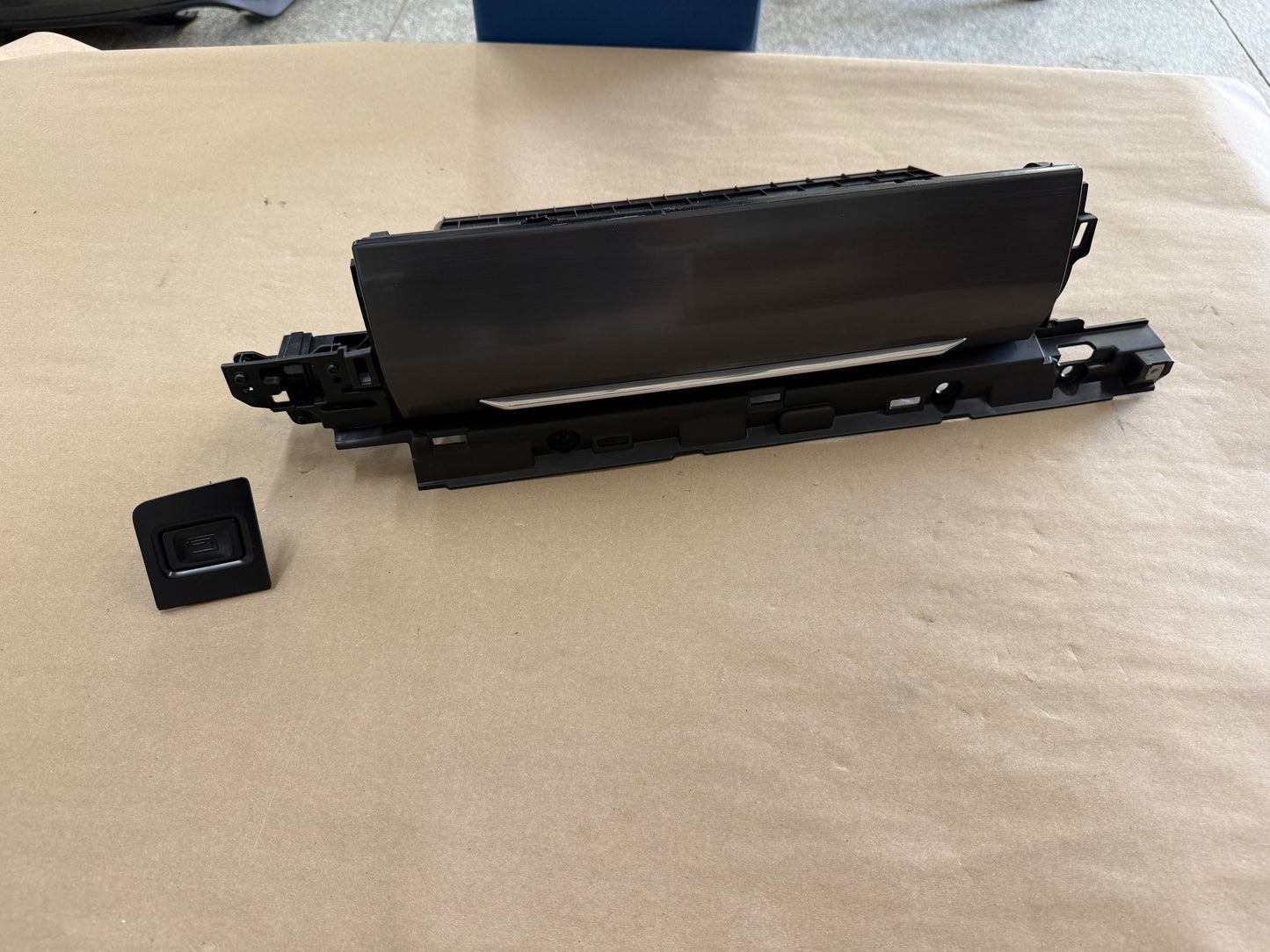 2023-2026 Ford F-250 F-350 Super Duty Dash Storage Compartment Glove Box