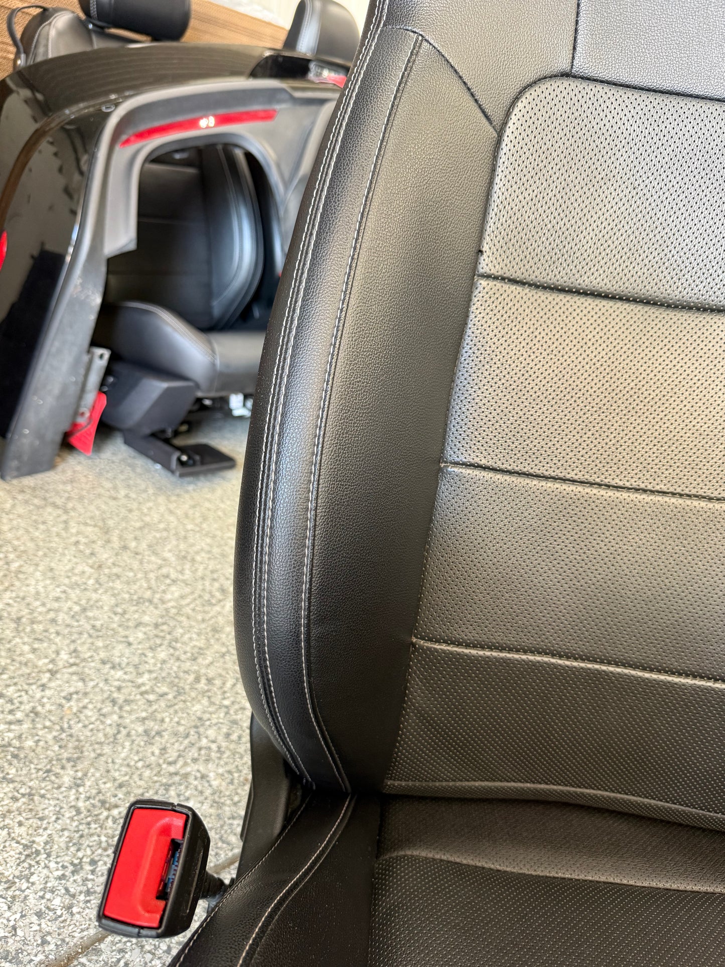 2018-2023 Ford Mustang GT Black Leather Coupe Front & Rear Seats