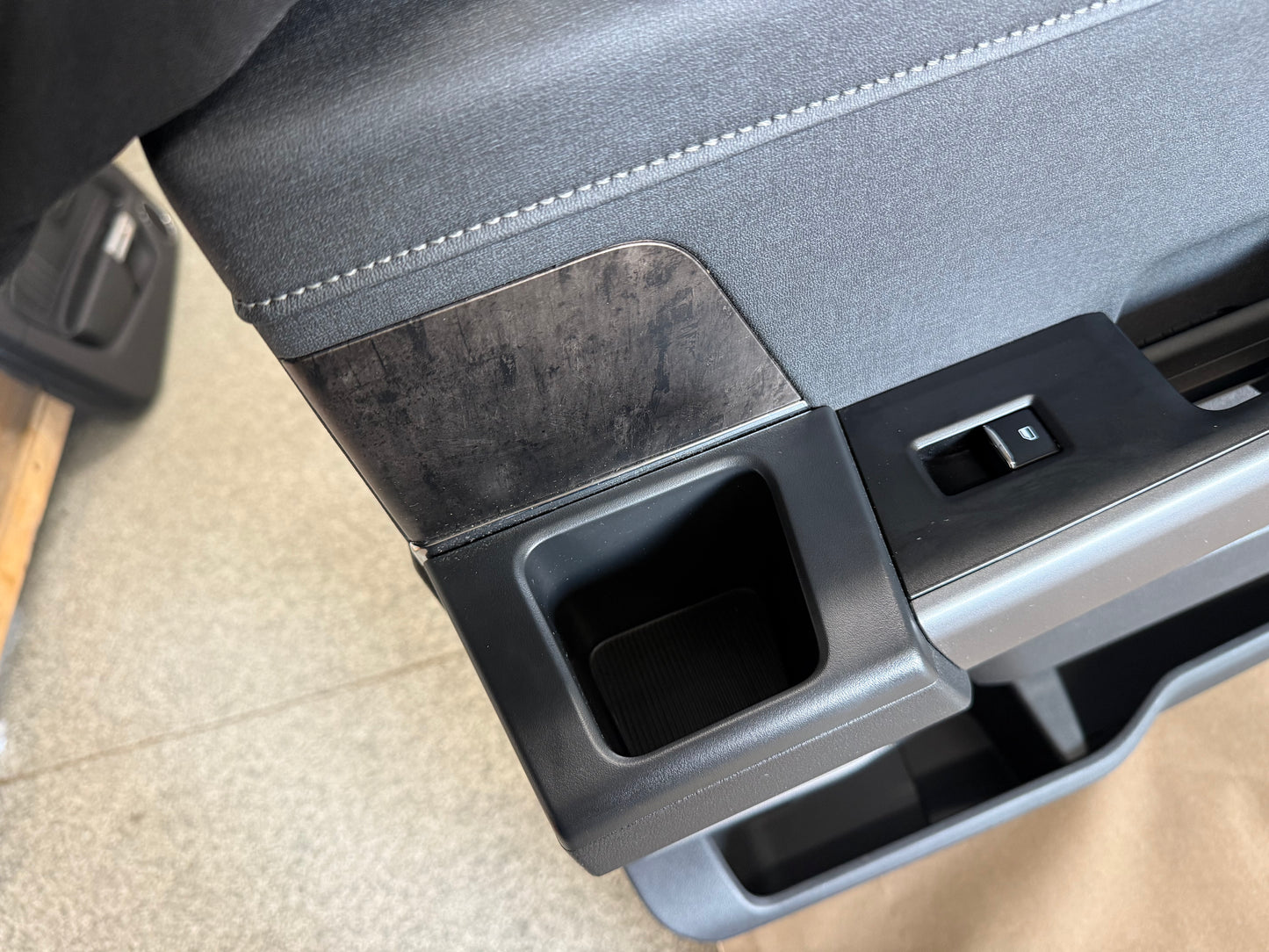 2023-2026 Ford F-250 F-350 Super Duty Lariat RH Passenger Rear Door Panel