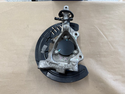 2016-2023 Chevrolet Camaro SS RH Passenger Front Spindle Knuckle Hub GM