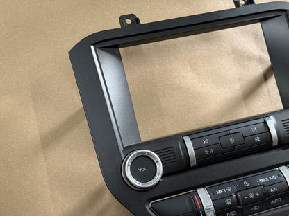 2020 Ford Mustang GT Touch Screen, Face Plate, Radio, Module USB Port
