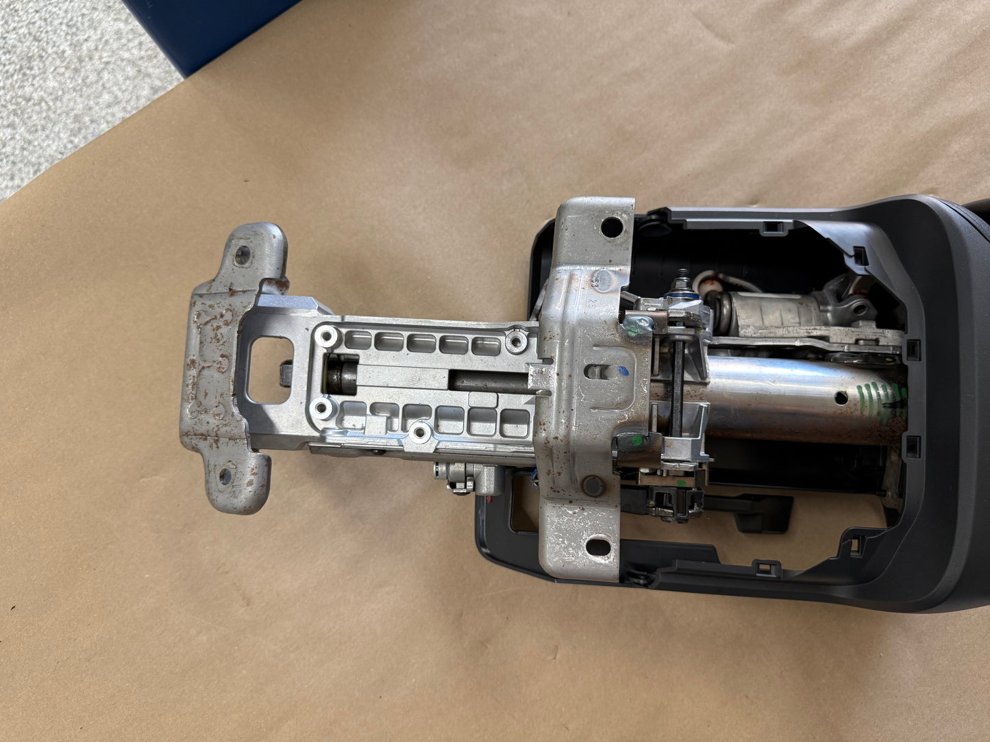 2023-2026 Ford F-250 Super Duty F-350 Steering Column Manual Tilt