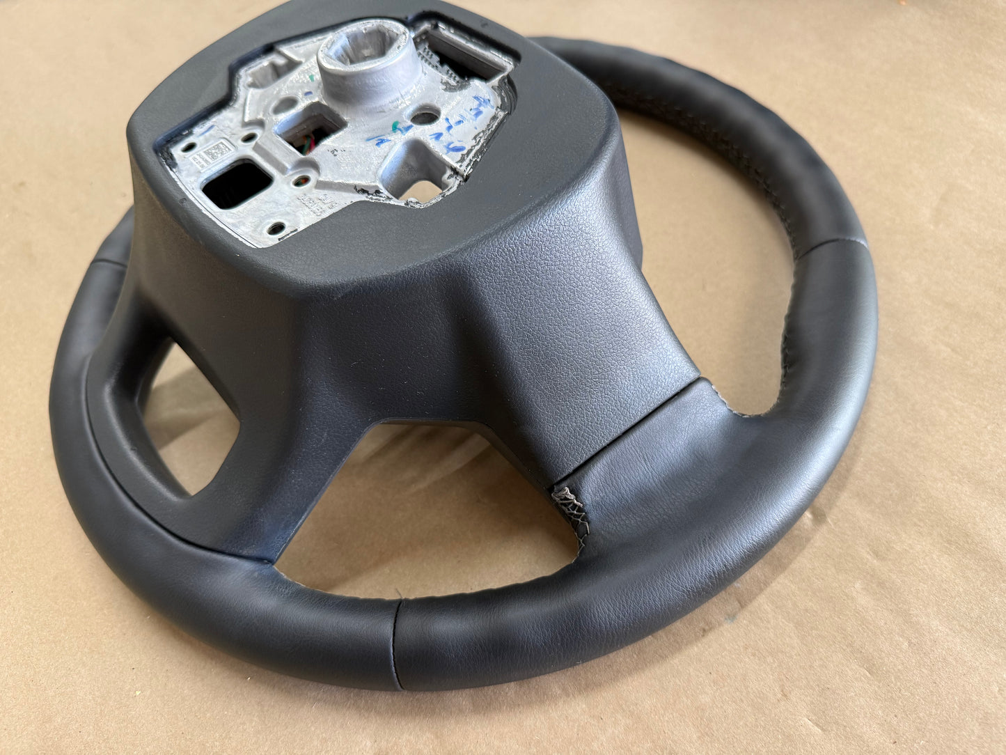 2023-2026 Ford F-250 F-350 Super Duty Soft Leather Steering Wheel 11k miles