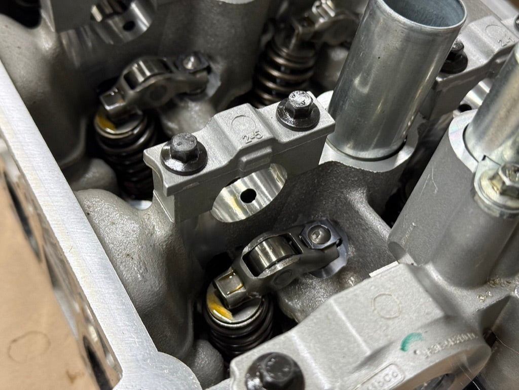 2024-2026 Ford Mustang DOHC Cylinder Heads RH LH Pair Valves 5.0L Coyote Gen 4