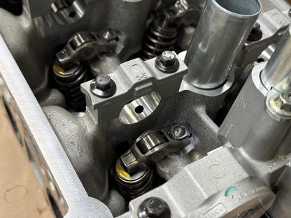 2024-2026 Ford Mustang DOHC Cylinder Heads RH LH Pair Valves 5.0L Coyote Gen 4
