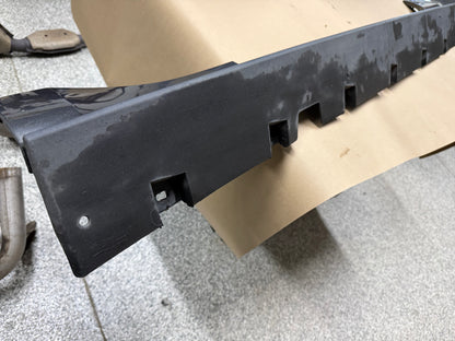 2015-2023 Ford Mustang GT V6 LH Side Skirt Molding Driver Side "J7"