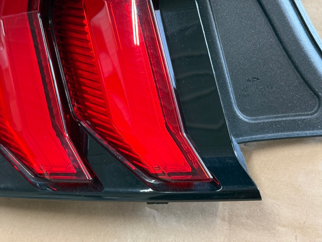 2018-2023 Ford Mustang GT350 GT V6 EcoBoost Tail Light LH Driver Side LED