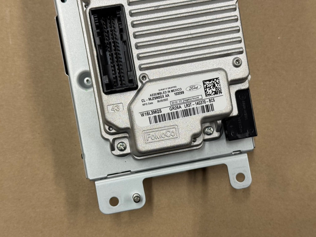 2022 Ford Mustang GT Touch Screen, Face Plate, Radio, Module USB Port