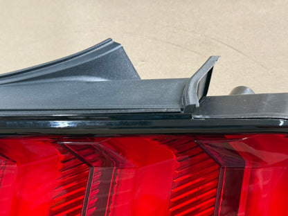 2018-2023 Ford Mustang GT V6 EcoBoost Tail Light RH Passenger Side LED