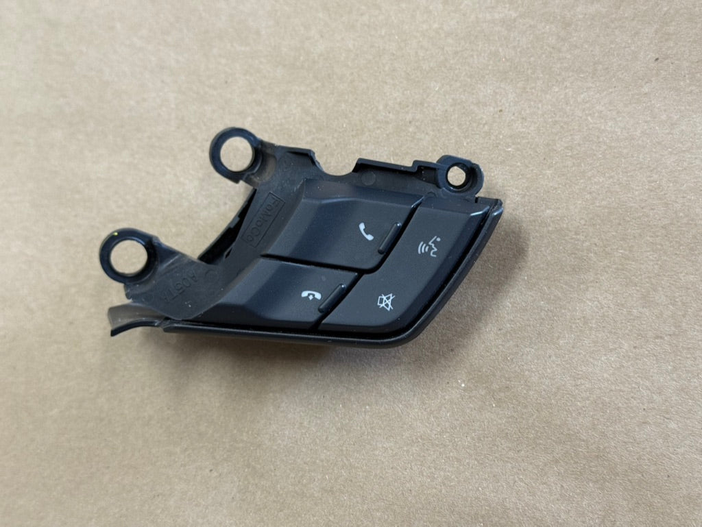 2015-2023 Ford Mustang GT RH Steering Wheel Button Sync Control