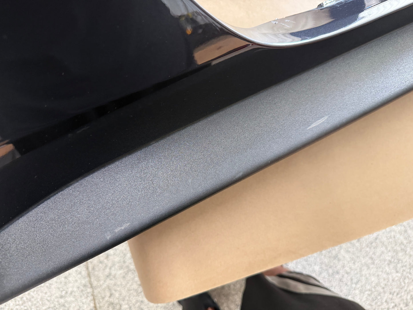 2015-2023 Ford Mustang GT V6 RH Passenger Side Skirt Molding "HY"