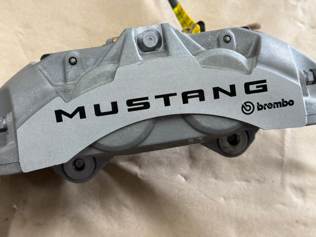 2024-2026 Ford Mustang GT Front 4 Piston BREMBO Brake Calipers Rotors 7k mi