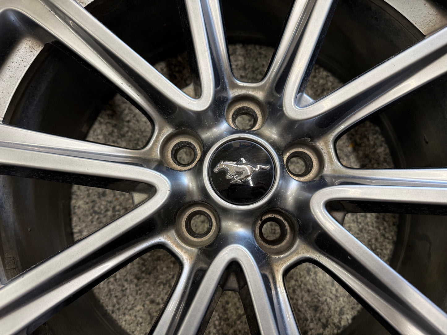 2015-2017 Ford Mustang GT Wheel Rim 19"x8.5" Fortune Viento 255/40/19